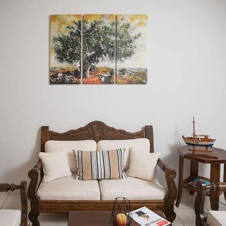 Aegina Town Apartment , With Private Parking Екстериор снимка