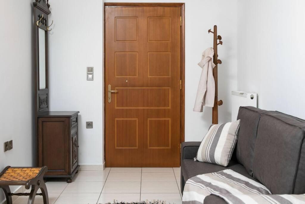 Aegina Town Apartment , With Private Parking Екстериор снимка