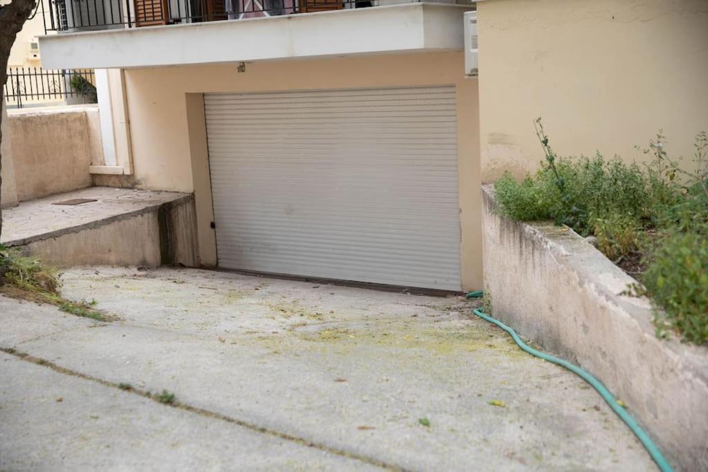 Aegina Town Apartment , With Private Parking Екстериор снимка